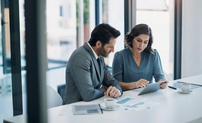 Top Challenges in Cross-Border Employment and How an Employer of Record Can Solve Them