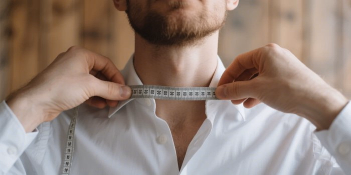 Neck Measurement in Everyday Clothing
